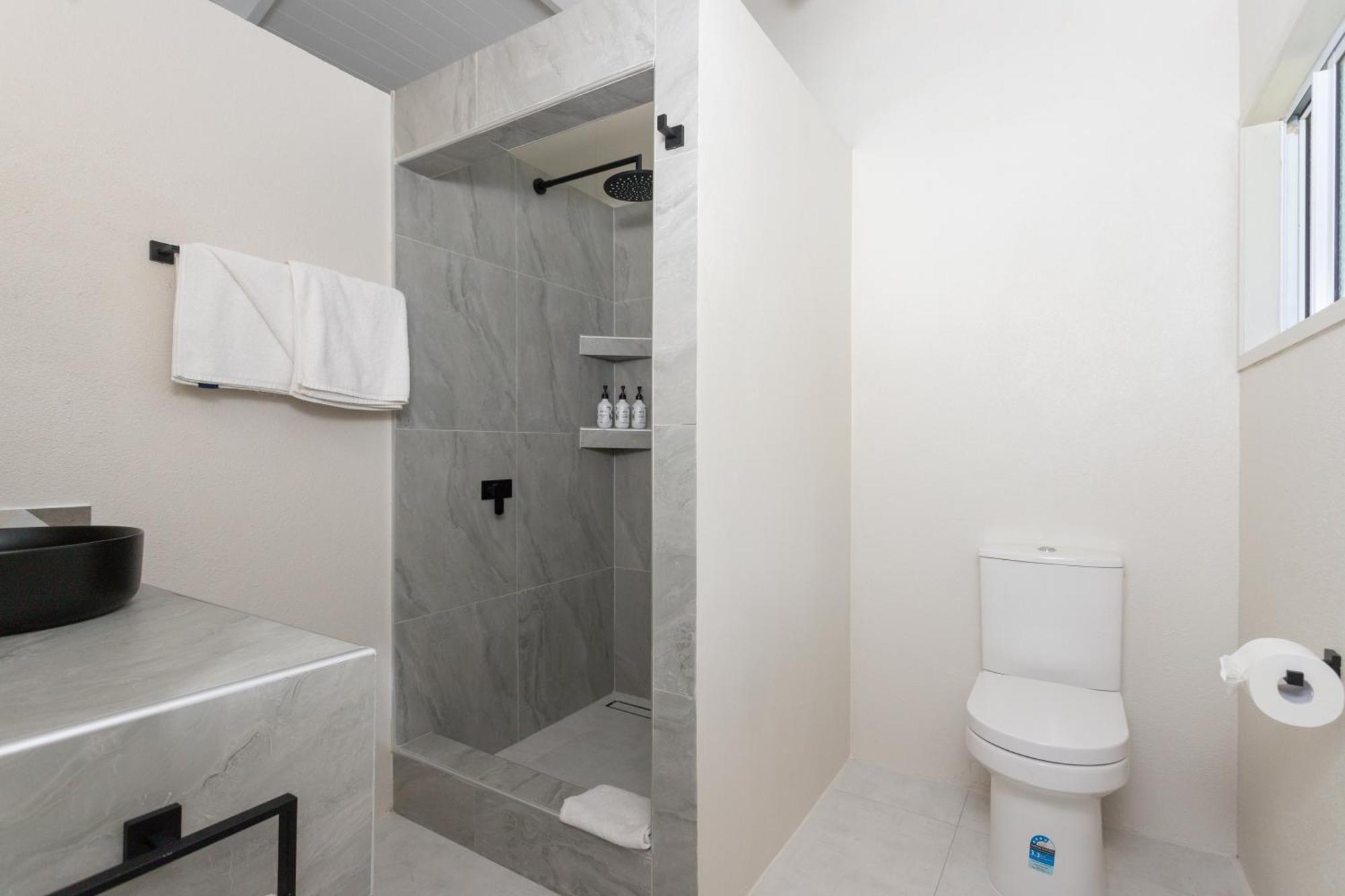 רארוטונגה Muri Lagoon View Bungalows - Hillside Bungalow מראה חיצוני תמונה